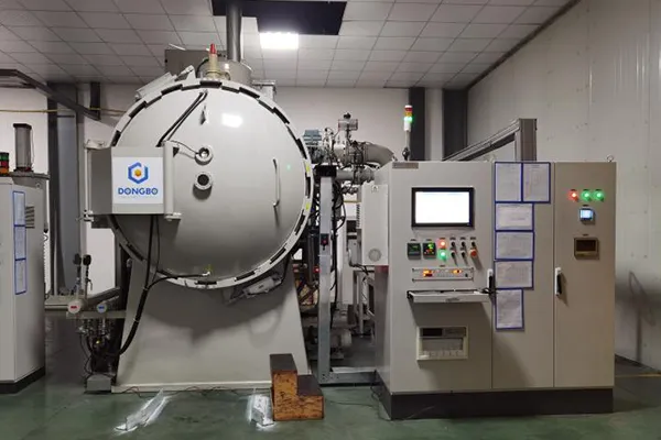 Horno de carburación al vacío y carbonitruración para piezas de precisión